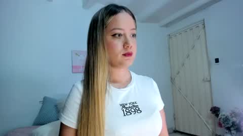 Snapshot of im_caro chatting on 28, 7, 2026 Caro online show from 28, 7, 2026