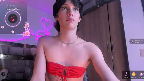 Snapshot of im_crisvega88 chatting on 5, 1, 2025 criss online show from 5, 1, 2025