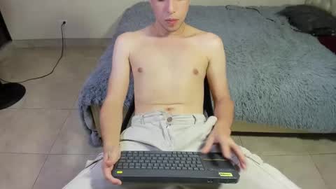 Snapshot of im_emilianolux chatting on 21, 10, 2025 IM EMILIANOLUX online show from 21, 10, 2025
