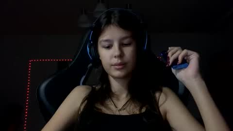 im evelyn online show from 10, 11, 2025