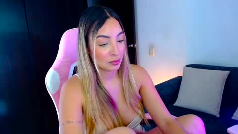 Snapshot of im_grecia chatting on 22, 4, 2026 Grecia online show from 22, 4, 2026