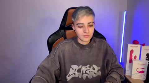 Laia online show from 1, 2, 2025