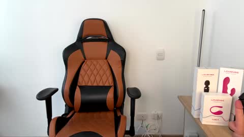 Laia online show from 3, 2, 2025