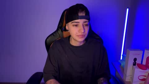 Laia online show from 15, 2, 2025