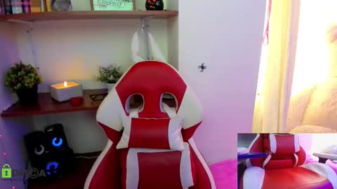 Lisa Hyga online show from 9, 10, 2025