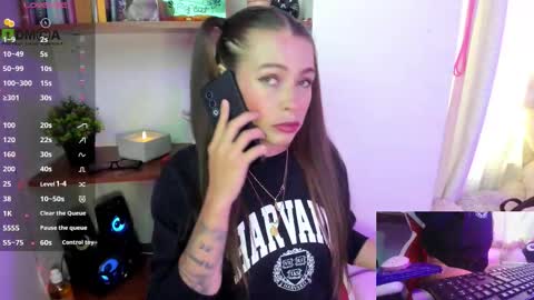 Lisa Hyga online show from 9, 11, 2025