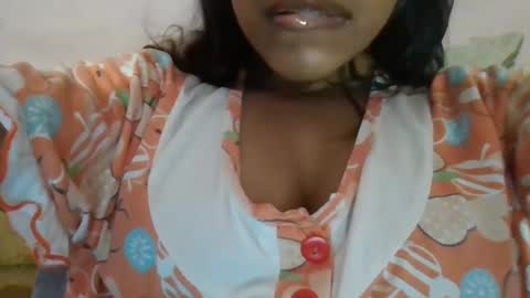 Snapshot of imlovelyrose chatting on 18, 2, 2025 ROSE online show from 18, 2, 2025