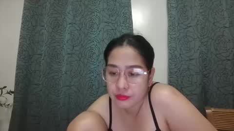 Immaculate02 online show from 18, 4, 2026