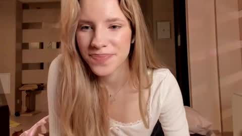 Snapshot of imogensy chatting on 7, 12, 2024 my name Imo Fansly online show from 7, 12, 2024