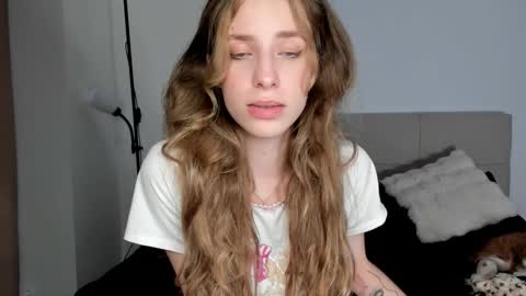 Snapshot of imogensy chatting on 19, 9, 2025 my name Imo Fansly online show from 19, 9, 2025