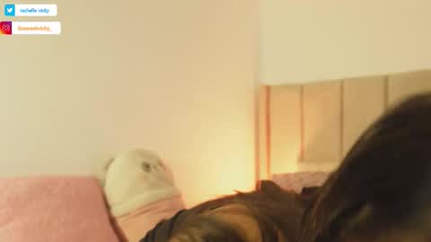 Snapshot of imvickyrachell_ chatting on 17, 12, 2025 imvickyrachell_ online show from 17, 12, 2025