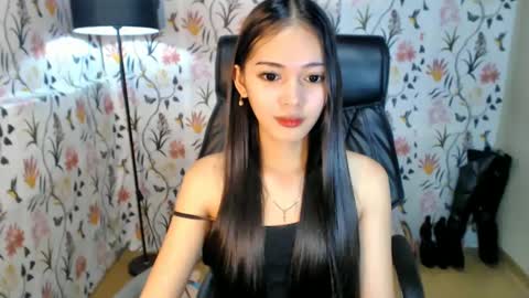 Snapshot of imyourlegalbaby chatting on 23, 1, 2025 Aki online show from 23, 1, 2025