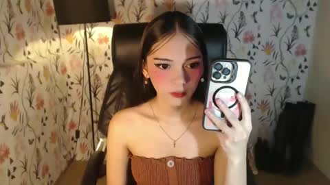 Snapshot of imyourlegalbaby chatting on 4, 2, 2025 Aki online show from 4, 2, 2025