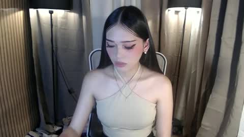 Snapshot of imyourlegalbaby chatting on 26, 11, 2025 Aki online show from 26, 11, 2025