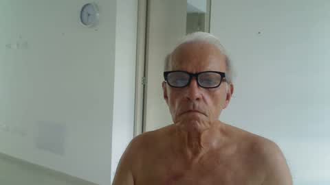 Snapshot of incendiado chatting on 14, 9, 2025 incendiado online show from 14, 9, 2025