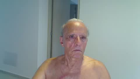 Snapshot of incendiado chatting on 4, 11, 2025 incendiado online show from 4, 11, 2025