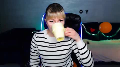 incredible_ariela online show from 7, 3, 2025