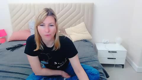 incredible_ariela online show from 20, 5, 2026