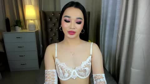 indestructabletrixie online show from 20, 12, 2024