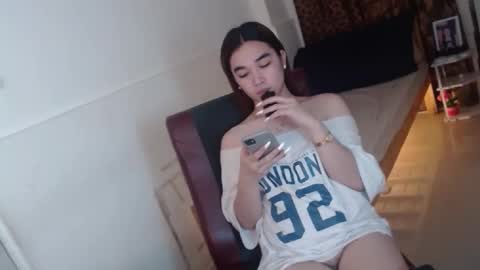 indestructabletrixie online show from 10, 3, 2026