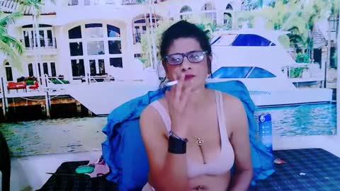 Snapshot of indianallure chatting on 3, 1, 2025 Femiez online show from 3, 1, 2025