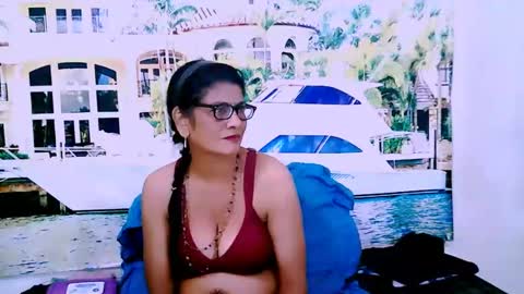 Snapshot of indianallure chatting on 17, 1, 2025 Femiez online show from 17, 1, 2025