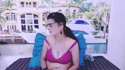 Snapshot of indianallure chatting on 3, 2, 2025 Femiez online show from 3, 2, 2025