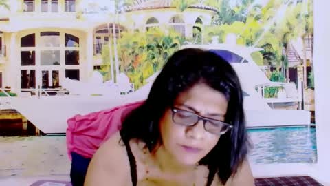 Snapshot of indianallure chatting on 7, 2, 2025 Femiez online show from 7, 2, 2025