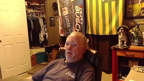 Papa online show from 22, 9, 2025