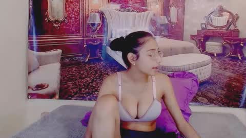 Snapshot of indianbootylicious1 chatting on 1, 4, 2026 nala online show from 1, 4, 2026