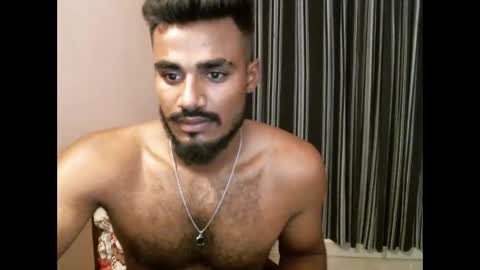 Snapshot of indianbull2023 chatting on 18, 5, 2026 indian slim boy with big for u online show from 18, 5, 2026