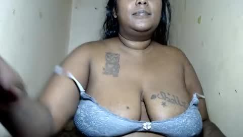 Snapshot of indiancoco chatting on 27, 5, 2026 candice online show from 27, 5, 2026
