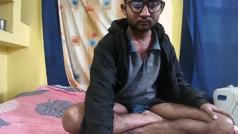 Snapshot of indiancumking chatting on 5, 1, 2025 inindiancumking online show from 5, 1, 2025