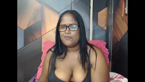 Snapshot of indiandeluxe chatting on 17, 11, 2025 indiandeluxe online show from 17, 11, 2025