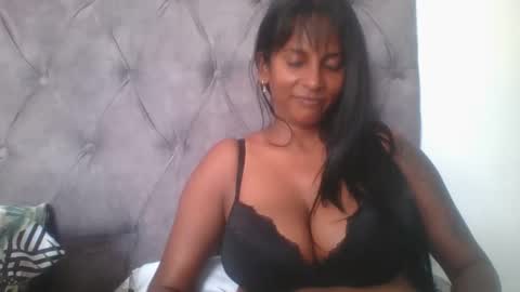 Snapshot of indianjasmin chatting on 21, 12, 2024 priya online show from 21, 12, 2024