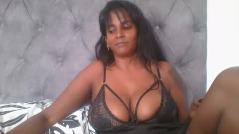 Snapshot of indianjasmin chatting on 15, 1, 2025 priya online show from 15, 1, 2025