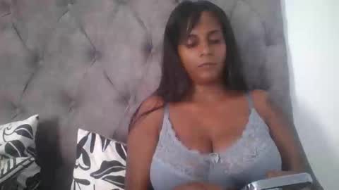 Snapshot of indianjasmin chatting on 17, 1, 2025 priya online show from 17, 1, 2025