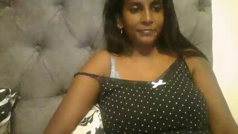 Snapshot of indianjasmin chatting on 18, 1, 2025 priya online show from 18, 1, 2025