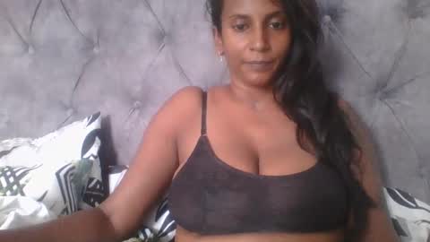 Snapshot of indianjasmin chatting on 21, 1, 2025 priya online show from 21, 1, 2025