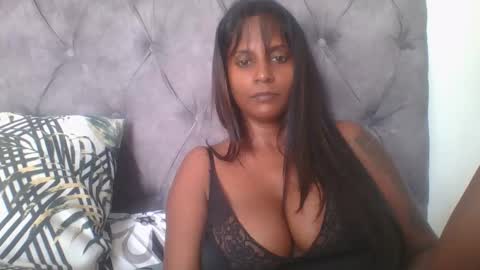 Snapshot of indianjasmin chatting on 8, 2, 2025 priya online show from 8, 2, 2025