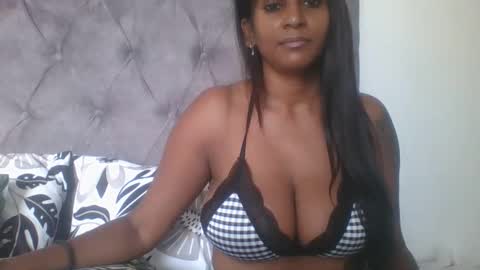Snapshot of indianjasmin chatting on 17, 2, 2025 priya online show from 17, 2, 2025