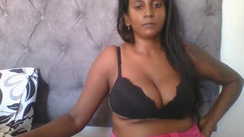 Snapshot of indianjasmin chatting on 22, 2, 2025 priya online show from 22, 2, 2025