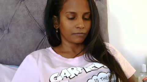 Snapshot of indianjasmin chatting on 19, 6, 2026 priya online show from 19, 6, 2026