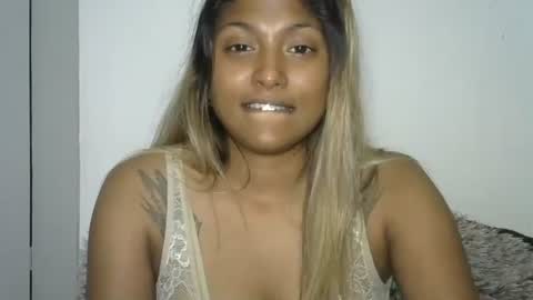 indianqtpie6 online show from 8, 10, 2025