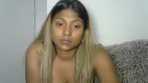 indianqtpie6 online show from 17, 10, 2025