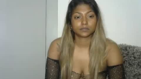 indianqtpie6 online show from 27, 10, 2025