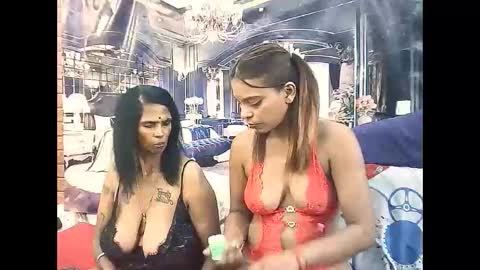 indiansexyass4u2luv online show from 18, 2, 2026