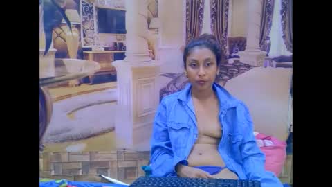 indiansexybutt4u2luv online show from 16, 3, 2026