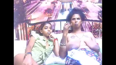 Snapshot of indiansexyslender4u2luv chatting on 5, 3, 2025 indiansexyslender4u2luv online show from 5, 3, 2025