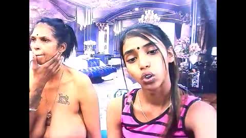 indiansexyslender4u2luv online show from 31, 10, 2025